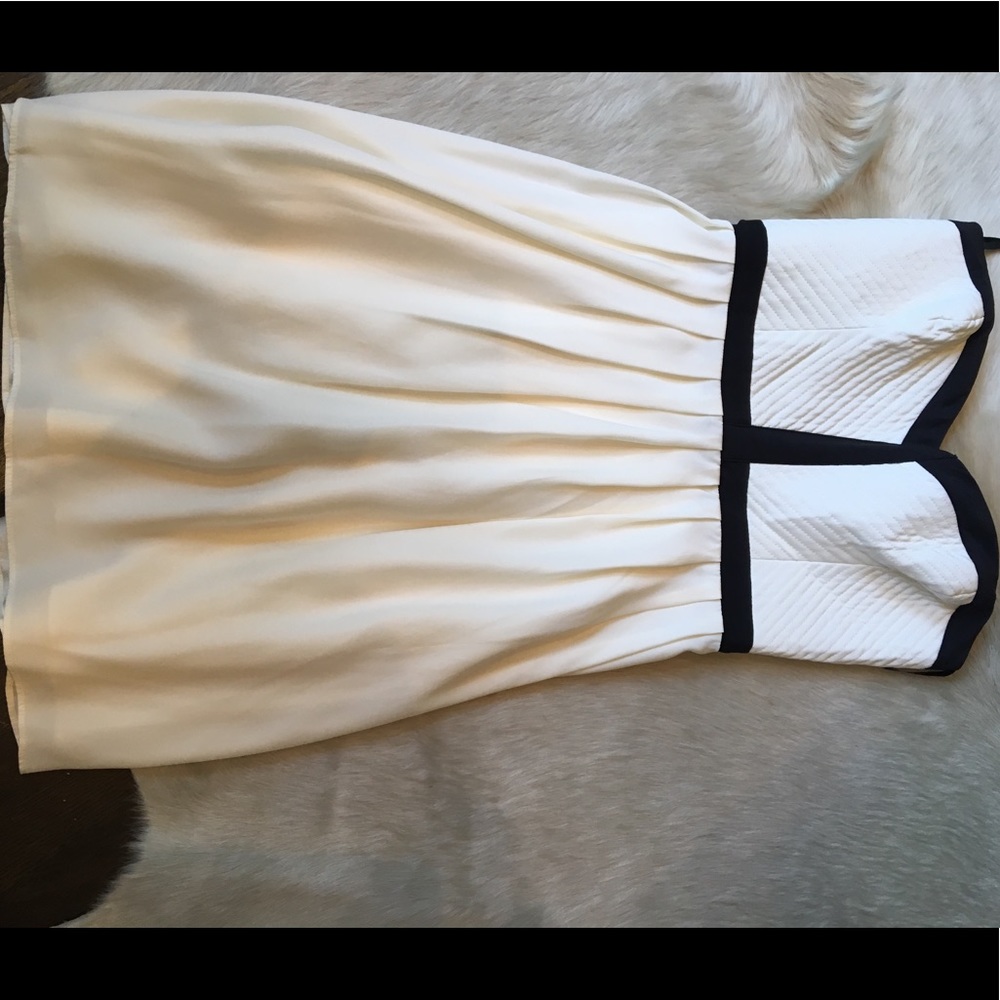 Parker black and white strapless dress UNWORN